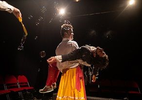 marionnettiste et sa marionnette